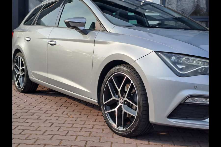 Seat León ST 1.5 TSI FR Business Intense | Navi | Virtual cockpit | Elektr. Trekhaak | Panodak | Automaat |