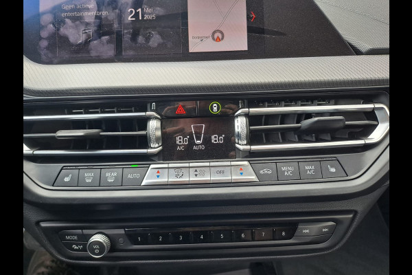 BMW 1-serie 118i High Executive | Navi | Sportinterieur | Stoelverw.| Head-up | Leder | M-Sport - Model 2020