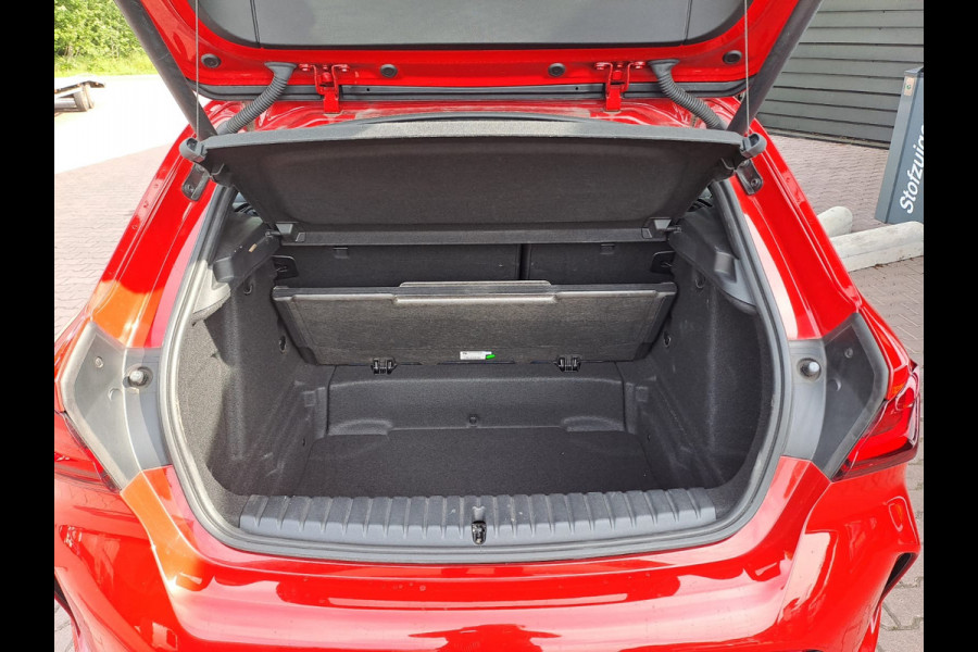 BMW 1-serie 118i High Executive | Navi | Sportinterieur | Stoelverw.| Head-up | Leder | M-Sport - Model 2020