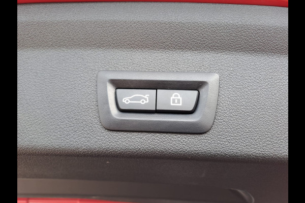 BMW 1-serie 118i High Executive | Navi | Sportinterieur | Stoelverw.| Head-up | Leder | M-Sport - Model 2020