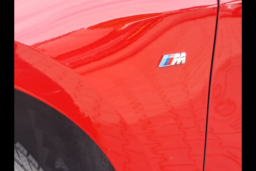 BMW 1-serie 118i High Executive | Navi | Sportinterieur | Stoelverw.| Head-up | Leder | M-Sport - Model 2020