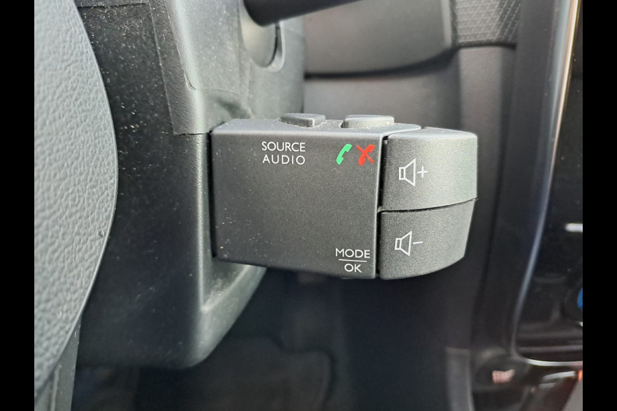 Renault Clio Estate 0.9 TCe Limited | Airco | Cruise | Navi | Trekhaak | LMV |