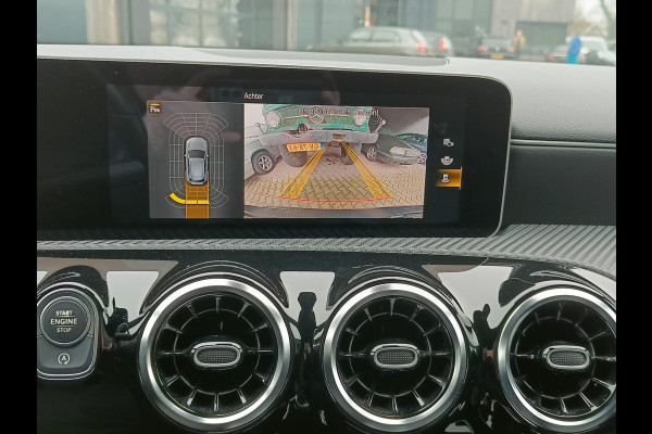 Mercedes-Benz A-Klasse 200 Business Solution Plus Upgrade | Wide Screen | Navi | Stoelverw. | LED/Xenon | Camera |