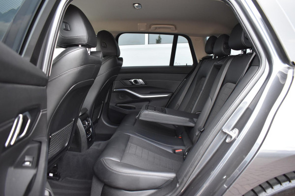 BMW 3 Serie Touring 320d 190PK Aut. Executive | LED | 19 Inch | Navi | Incl. garantie