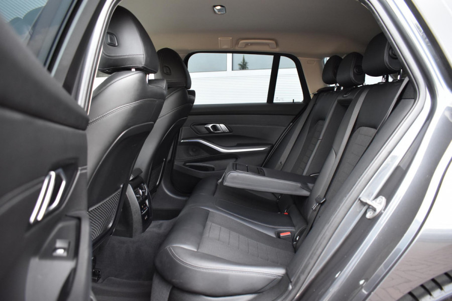 BMW 3 Serie Touring 320d 190PK Aut. Executive | LED | 19 Inch | Navi | Incl. garantie