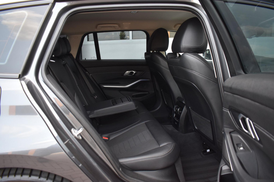 BMW 3 Serie Touring 320d 190PK Aut. Executive | LED | 19 Inch | Navi | Incl. garantie
