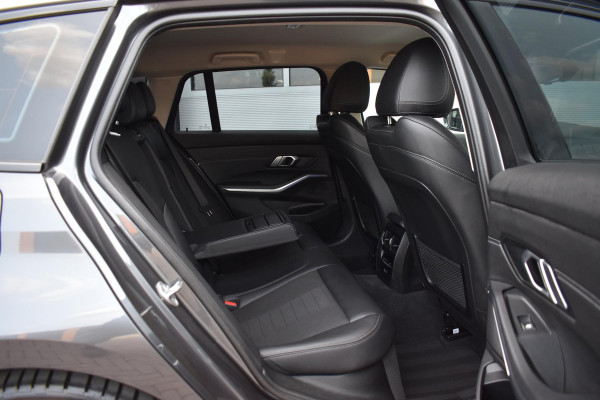 BMW 3 Serie Touring 320d 190PK Aut. Executive | LED | 19 Inch | Navi | Incl. garantie