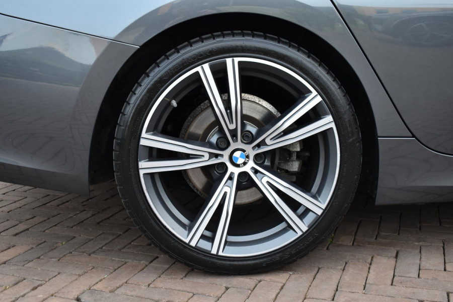 BMW 3 Serie Touring 320d 190PK Aut. Executive | LED | 19 Inch | Navi | Incl. garantie