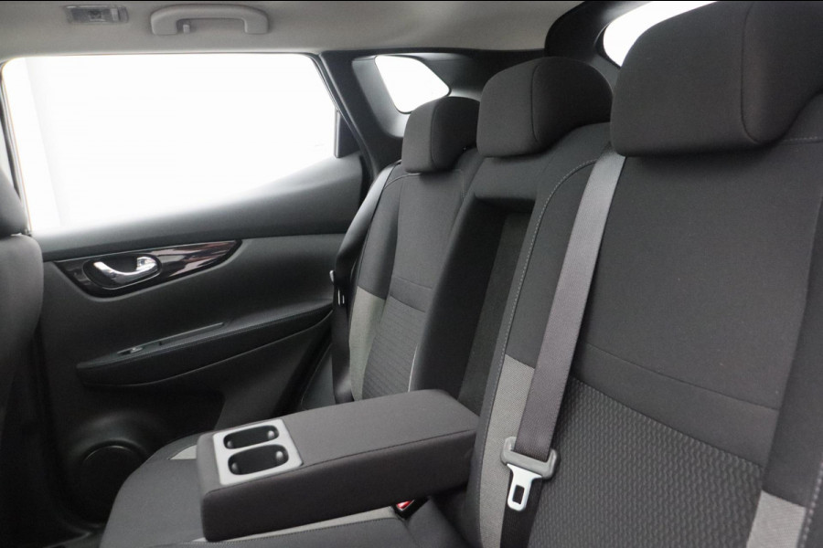 Nissan QASHQAI 1.3 DIG-T N-Connecta Carplay Panorama Camera Navigatie *1e Eigenaar*