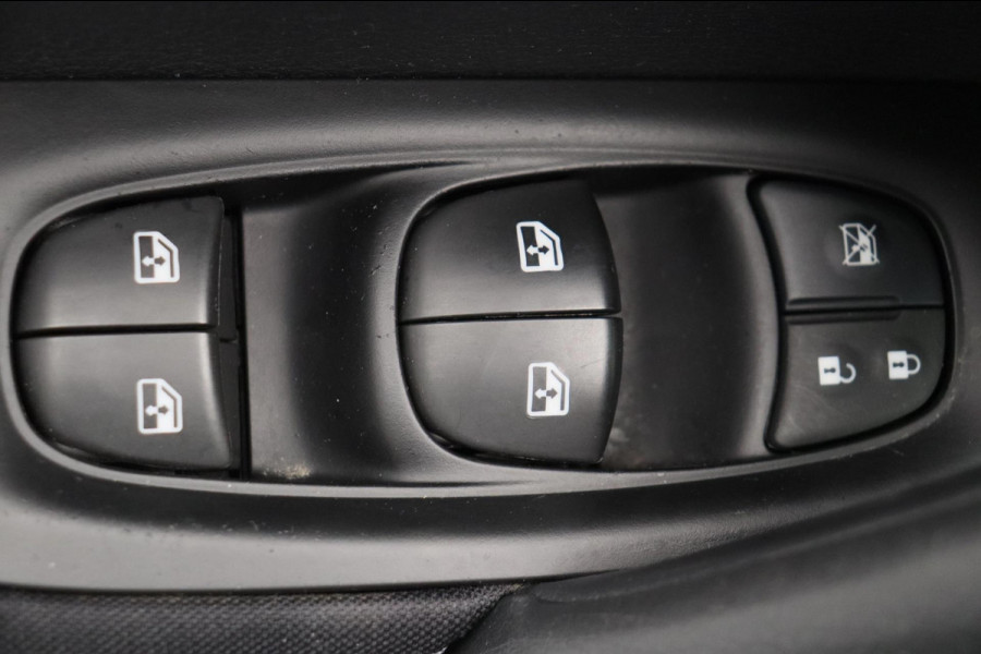 Nissan QASHQAI 1.3 DIG-T N-Connecta Carplay Panorama Camera Navigatie *1e Eigenaar*