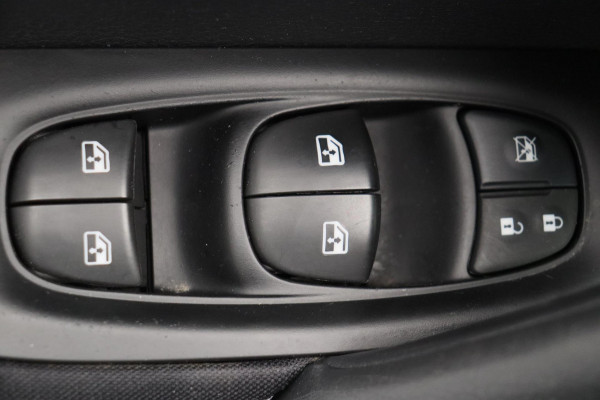 Nissan QASHQAI 1.3 DIG-T N-Connecta Carplay Panorama Camera Navigatie *1e Eigenaar*