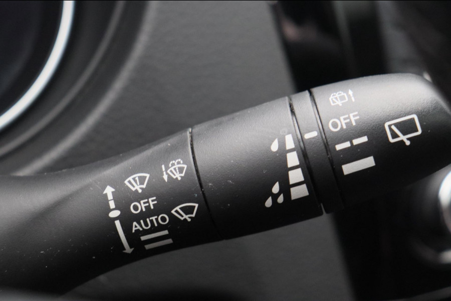 Nissan QASHQAI 1.3 DIG-T N-Connecta Carplay Panorama Camera Navigatie *1e Eigenaar*