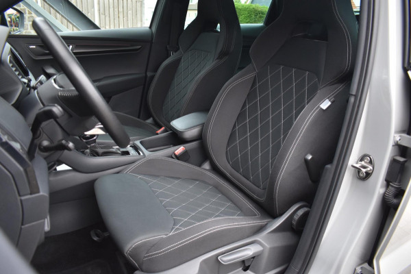 Škoda Karoq 1.5 TSI ACT Sportline | TREKHAAK | CANTON | VIRTUAL COCKPIT | ACC | APPLE CARPLAY | ANDROID AUTO | STUURVERWARMING
