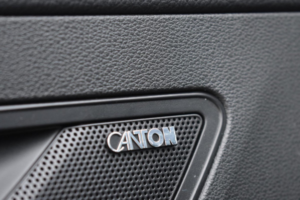 Škoda Karoq 1.5 TSI ACT Sportline | TREKHAAK | CANTON | VIRTUAL COCKPIT | ACC | APPLE CARPLAY | ANDROID AUTO | STUURVERWARMING