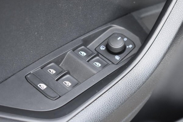 Škoda Karoq 1.5 TSI ACT Sportline | TREKHAAK | CANTON | VIRTUAL COCKPIT | ACC | APPLE CARPLAY | ANDROID AUTO | STUURVERWARMING