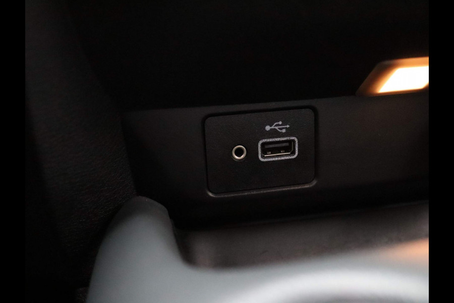 Nissan Juke 117pk DIG-T N-Connecta Camera | Carplay | Climate | Parksens. achter