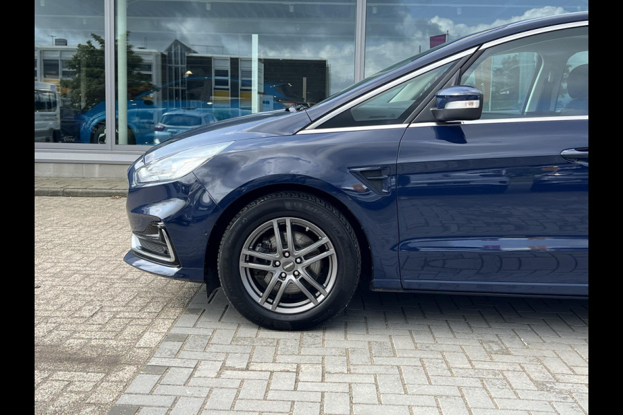 Ford S-Max 2.5 FHEV Titanium 190pk | Panoramadak | Trekhaak | Adaptieve Cruise | Winterpack
