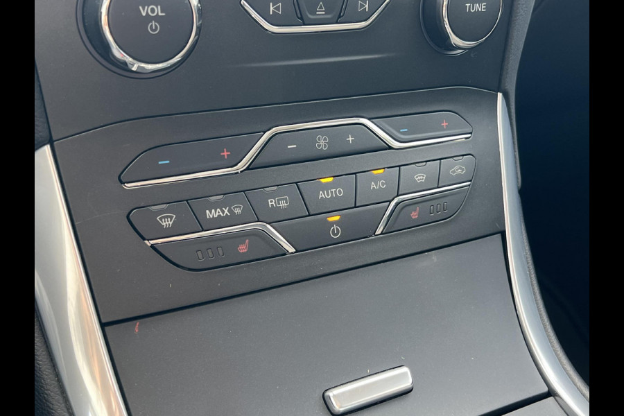 Ford S-Max 2.5 FHEV Titanium 190pk | Panoramadak | Trekhaak | Adaptieve Cruise | Winterpack