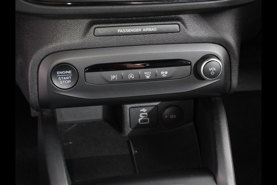 Ford Focus 1.0 125 PK Hybrid ST Line Navigatie Climate Control Led Dab Camera Parkeer sensoren Cruise Control Lichtmetalen velgen