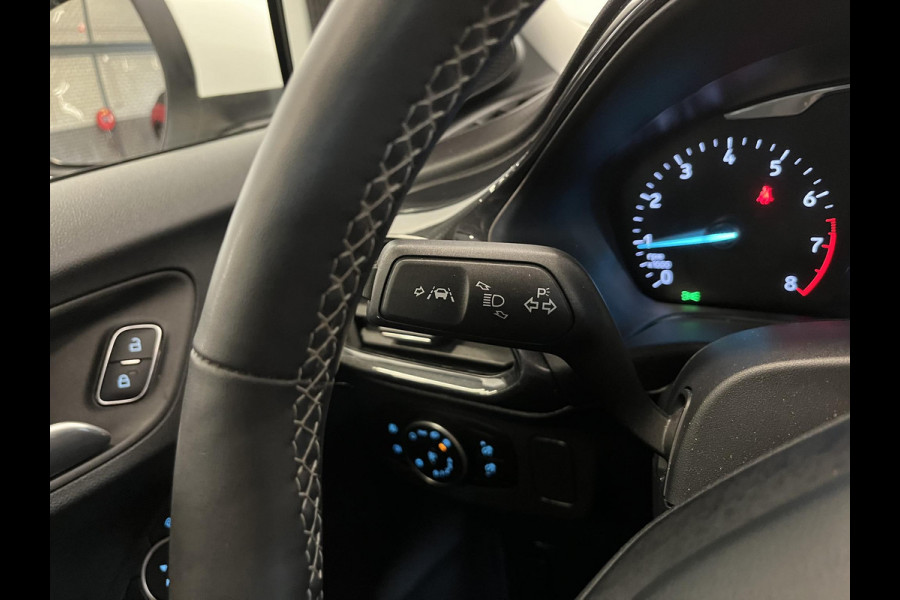 Ford Puma 1.0 EcoBoost Titanium Climate control Cruise control LED Parkeersensor achter Stoel + Stuur verwarming Navigatie Apple Carplay/ Android Auto