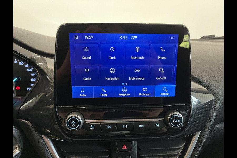Ford Puma 1.0 EcoBoost Titanium Climate control Cruise control LED Parkeersensor achter Stoel + Stuur verwarming Navigatie Apple Carplay/ Android Auto