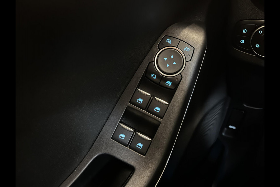 Ford Puma 1.0 EcoBoost Titanium Climate control Cruise control LED Parkeersensor achter Stoel + Stuur verwarming Navigatie Apple Carplay/ Android Auto