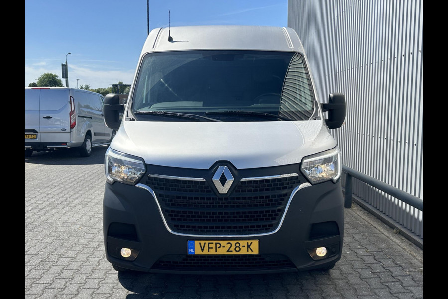 Renault Master T35 2.3 dCi 180 L2H2*A/C*NAVI*CRUISE*CAM*TEL*3PERS