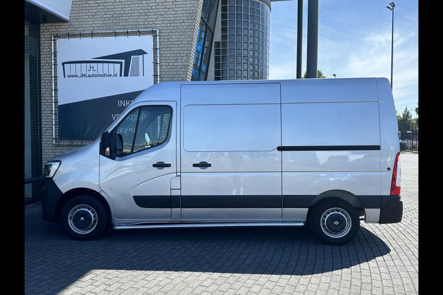 Renault Master T35 2.3 dCi 180 L2H2*A/C*NAVI*CRUISE*CAM*TEL*3PERS