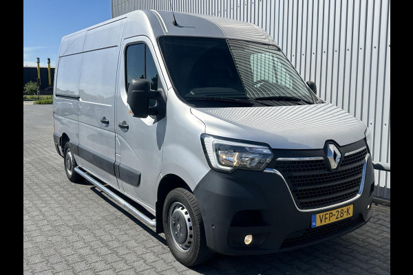 Renault Master T35 2.3 dCi 180 L2H2*A/C*NAVI*CRUISE*CAM*TEL*3PERS