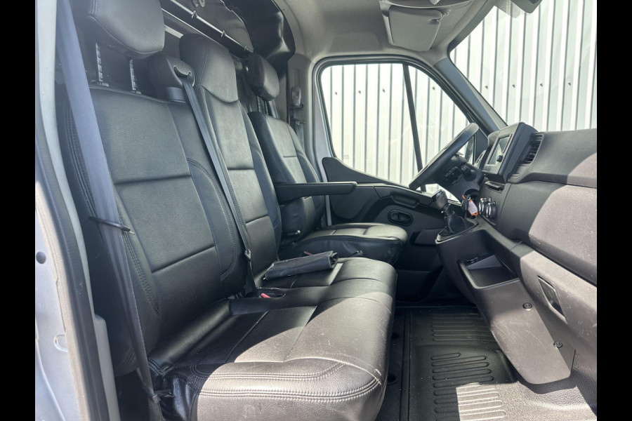 Renault Master T35 2.3 dCi 180 L2H2*A/C*NAVI*CRUISE*CAM*TEL*3PERS