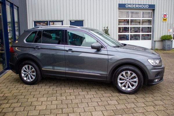 Volkswagen Tiguan 1.5 TSI Comfortline Business | Prijs rijklaar incl. 12 mnd garantie | Trekhaak Panodak Navi Elek Klep Stoelverw