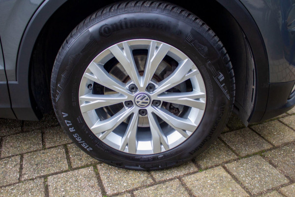 Volkswagen Tiguan 1.5 TSI Comfortline Business | Prijs rijklaar incl. 12 mnd garantie | Trekhaak Panodak Navi Elek Klep Stoelverw