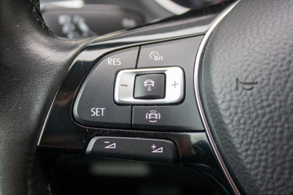 Volkswagen Tiguan 1.5 TSI Comfortline Business | Prijs rijklaar incl. 12 mnd garantie | Trekhaak Panodak Navi Elek Klep Stoelverw