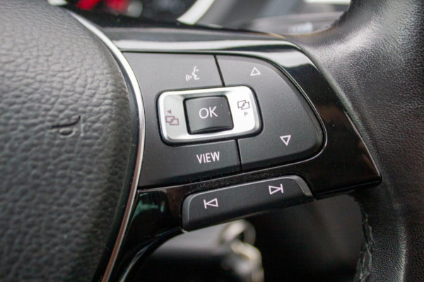 Volkswagen Tiguan 1.5 TSI Comfortline Business | Prijs rijklaar incl. 12 mnd garantie | Trekhaak Panodak Navi Elek Klep Stoelverw