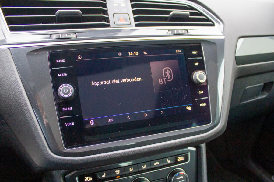 Volkswagen Tiguan 1.5 TSI Comfortline Business | Prijs rijklaar incl. 12 mnd garantie | Trekhaak Panodak Navi Elek Klep Stoelverw