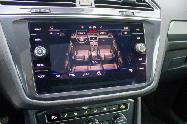 Volkswagen Tiguan 1.5 TSI Comfortline Business | Prijs rijklaar incl. 12 mnd garantie | Trekhaak Panodak Navi Elek Klep Stoelverw