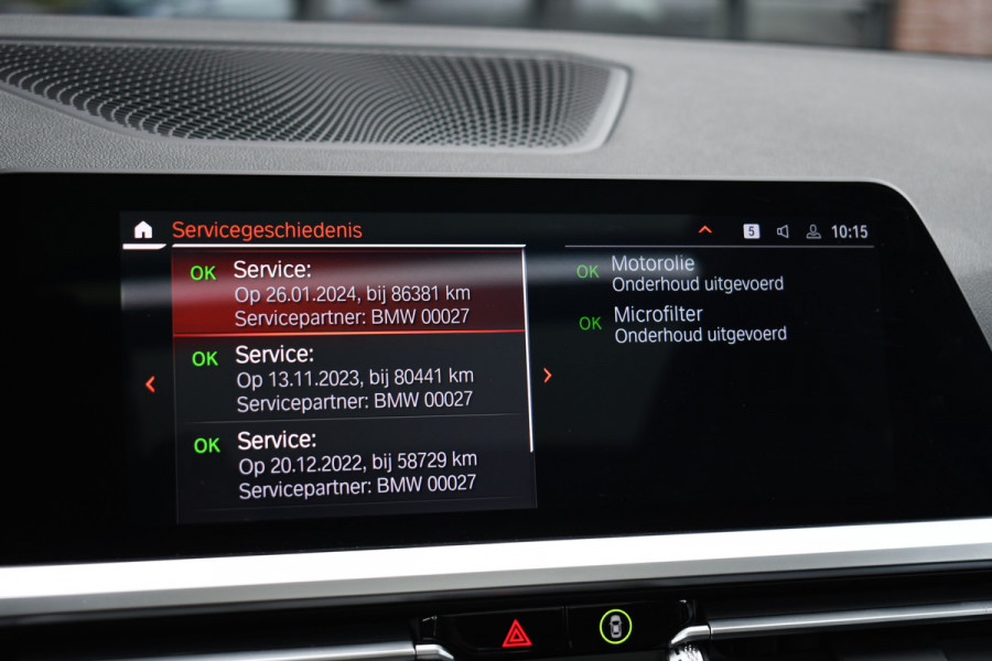 BMW 3 Serie Touring 330e M-Sport Pano Trekhaak Harman/K 19inch Camera