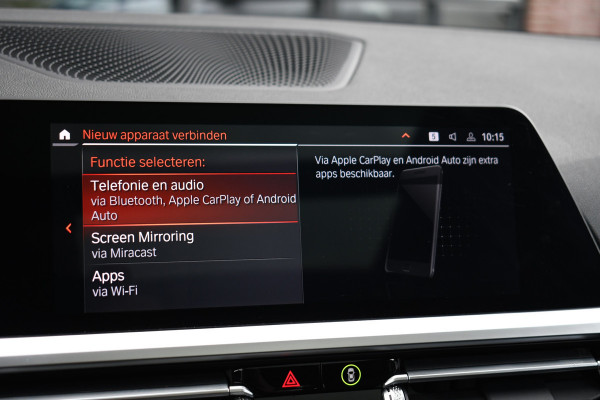 BMW 3 Serie Touring 330e M-Sport Pano Trekhaak Harman/K 19inch Camera