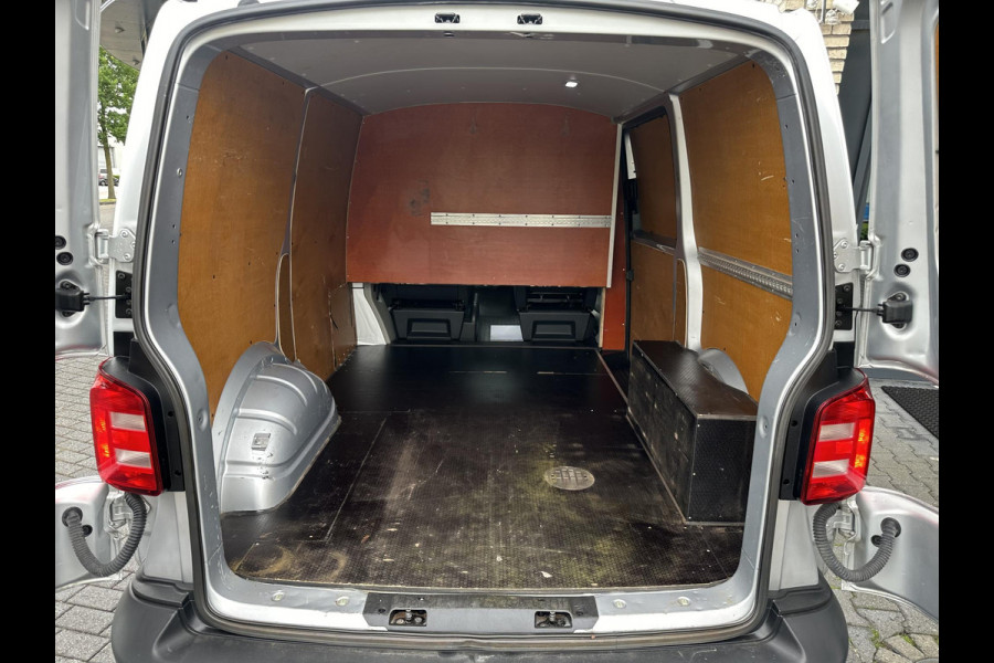 Volkswagen Transporter 2.0 TDI L1H1 Comfortline*DSG*A/C*NAVI*CRUISE*