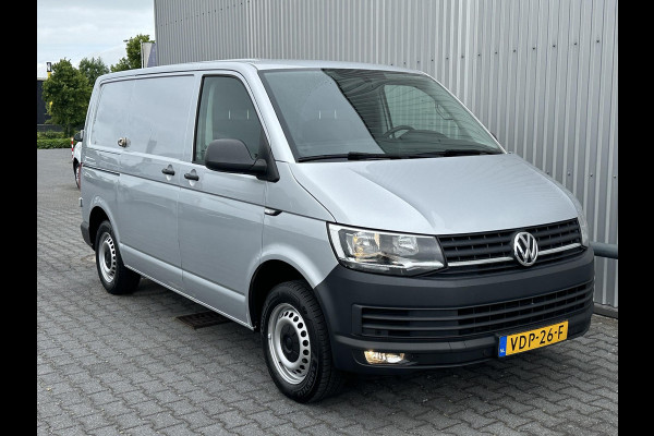 Volkswagen Transporter 2.0 TDI L1H1 Comfortline*DSG*A/C*NAVI*CRUISE*