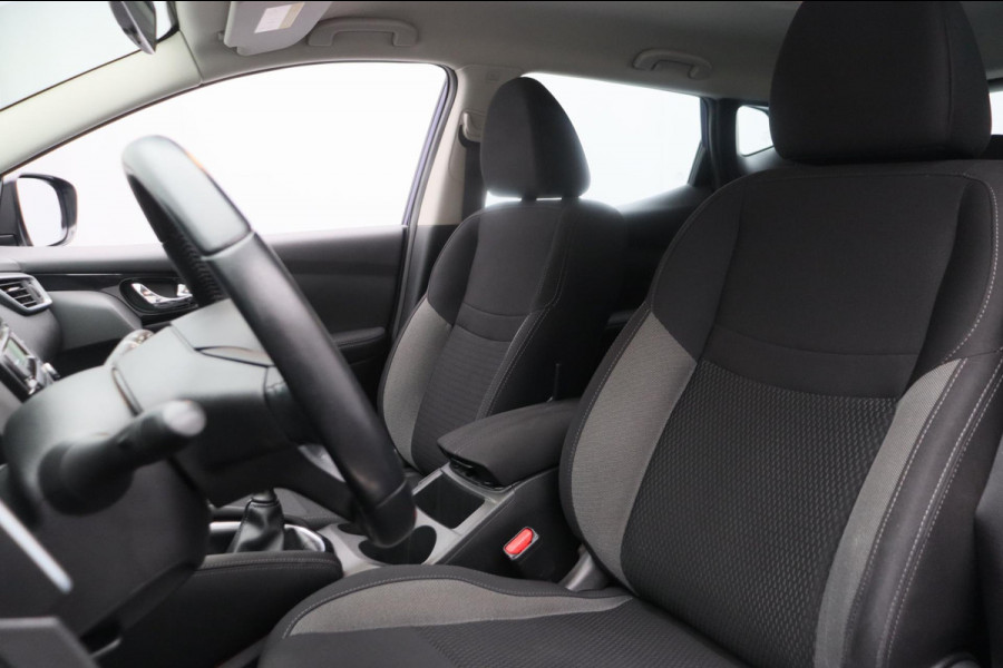 Nissan QASHQAI 1.6 Acenta 163PK * Trekhaak * Climate Cruisecontrol Parkeer sensoren