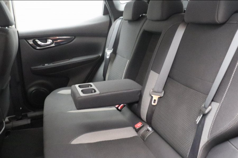 Nissan QASHQAI 1.6 Acenta 163PK * Trekhaak * Climate Cruisecontrol Parkeer sensoren