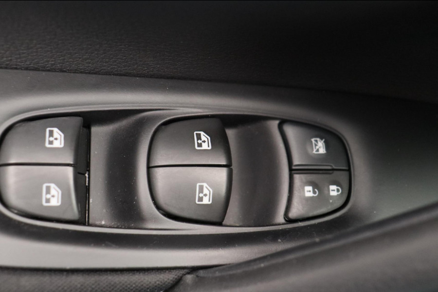 Nissan QASHQAI 1.6 Acenta 163PK * Trekhaak * Climate Cruisecontrol Parkeer sensoren