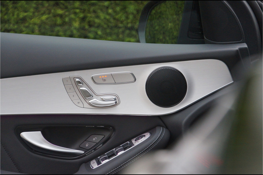 Mercedes-Benz GLC 300 4MATIC AMG line | Pano Distronic Memory Trekhaak