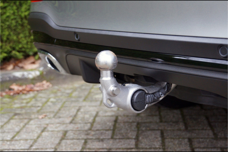 Mercedes-Benz GLC 300 4MATIC AMG line | Pano Distronic Memory Trekhaak