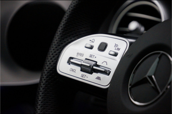 Mercedes-Benz GLC 300 4MATIC AMG line | Pano Distronic Memory Trekhaak