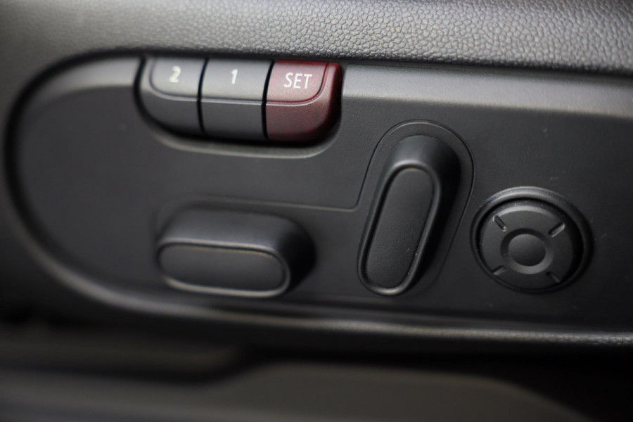 MINI Countryman 1.5 Cooper John Cooper Works / AUT / Elek Stoelen / Navi / Digital Cockpit / ACC / Leder / Open Pano / Led