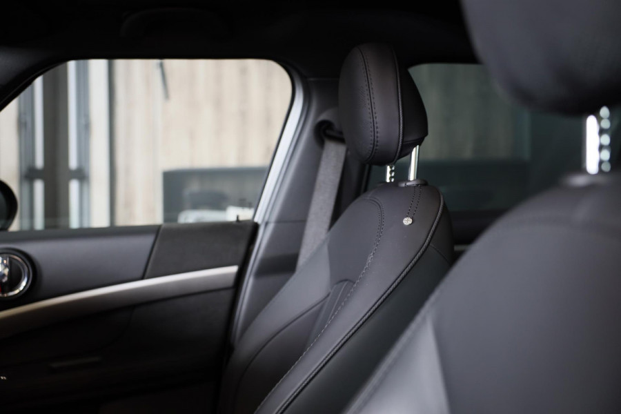 MINI Countryman 1.5 Cooper John Cooper Works / AUT / Elek Stoelen / Navi / Digital Cockpit / ACC / Leder / Open Pano / Led