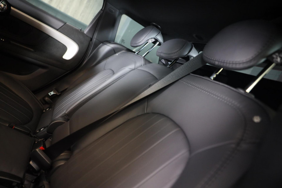 MINI Countryman 1.5 Cooper John Cooper Works / AUT / Elek Stoelen / Navi / Digital Cockpit / ACC / Leder / Open Pano / Led