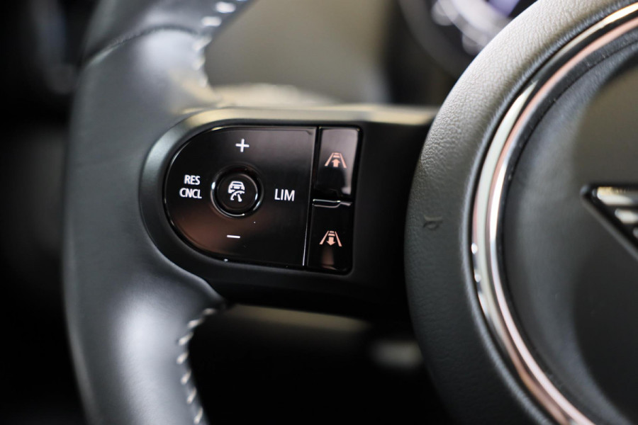 MINI Countryman 1.5 Cooper John Cooper Works / AUT / Elek Stoelen / Navi / Digital Cockpit / ACC / Leder / Open Pano / Led